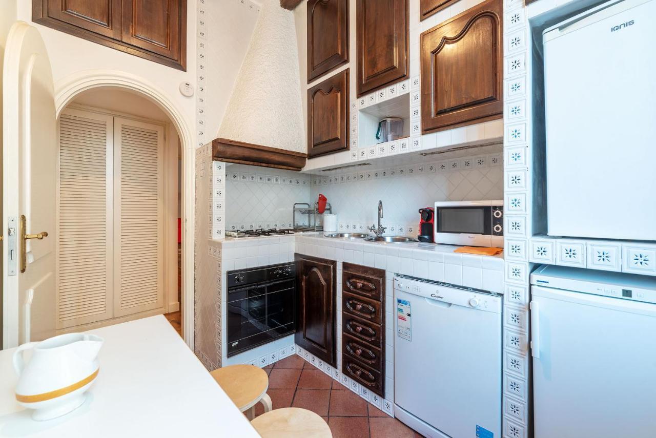 Casa Isabella Al Colosseo - Fromhometorome Buitenkant foto